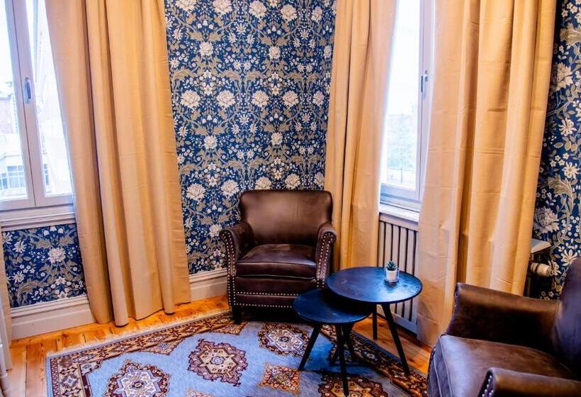 Люкс Superior, Park Hotel Linköping Fawlty Towers