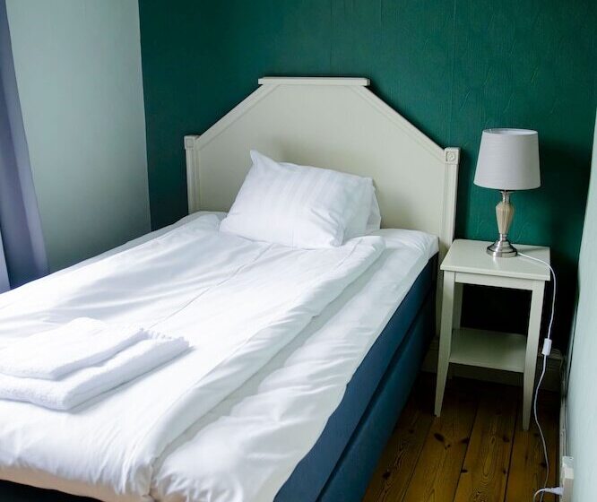 Номер Economy Индивидуальный, Park Hotel Linköping Fawlty Towers