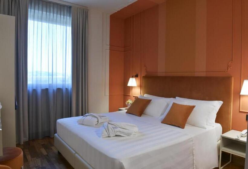 Номер Deluxe, Torresi