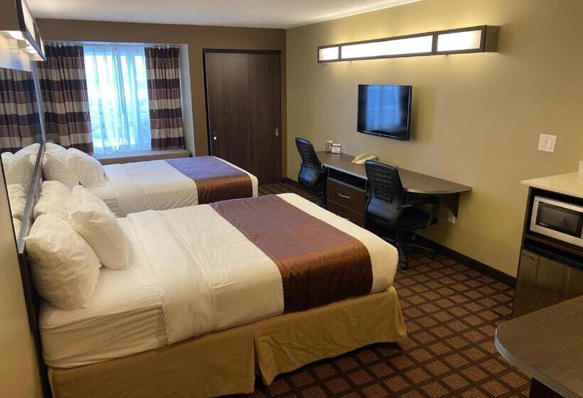 Номер Deluxe, Microtel Inn & Suites By Wyndham Timmins