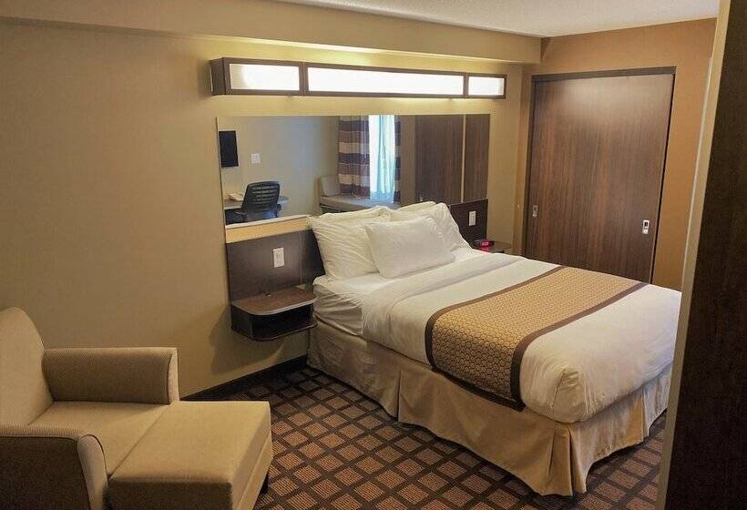 Номер Deluxe, Microtel Inn & Suites By Wyndham Timmins