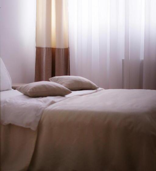 اتاق استاندارد, Garni Hotel Hamburg