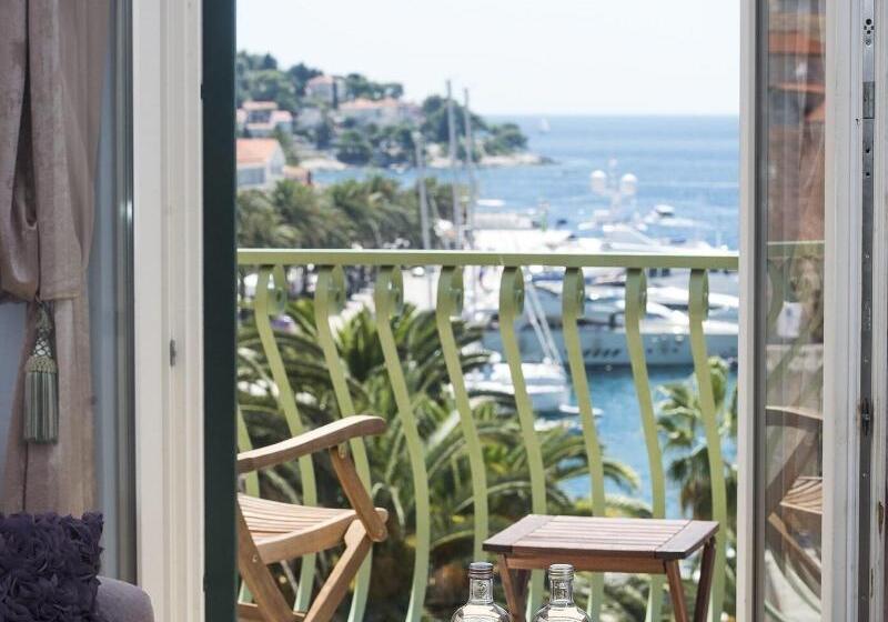 Люкс Deluxe Вид на Море, Park Hvar