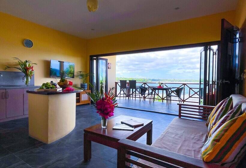 Deluxe Suite Sea View, Nasama Resort