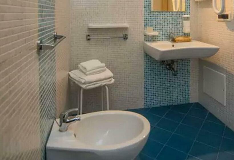 Номер Стандарт Трехместный, Noto Marina E Spa
