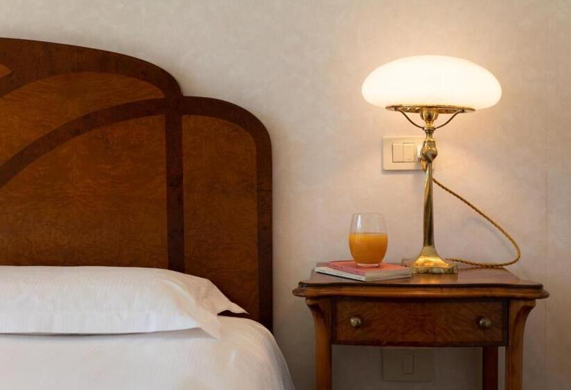 Полулюкс Superior, Grand Hotel Astoria