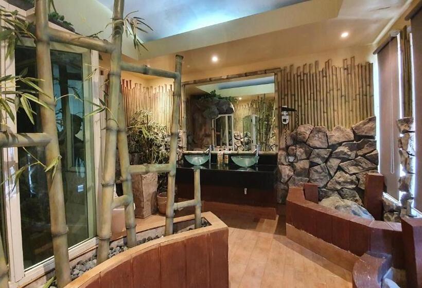 סוויטה דלוקס, Pinjalo Resort Villas   Jade Hill Project Property Development