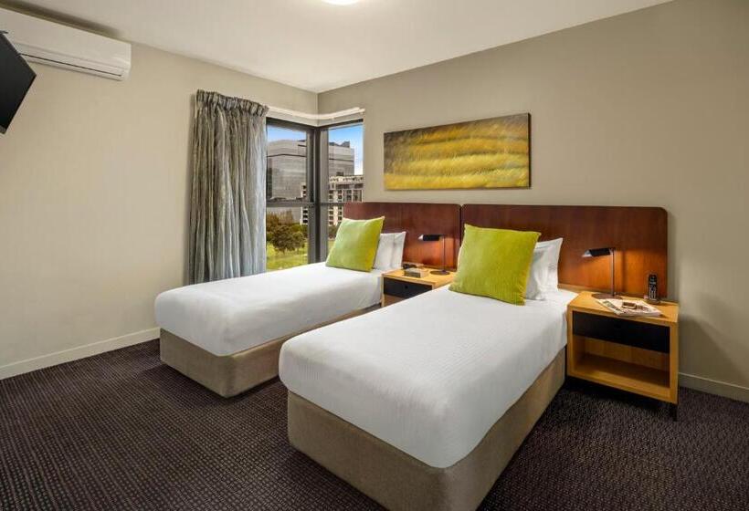 ２ベッドルームアパートメント, Quest Docklands