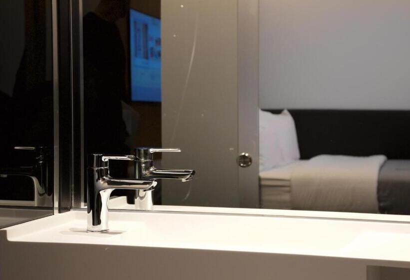 Номер Стандарт, The Z Hotel Victoria