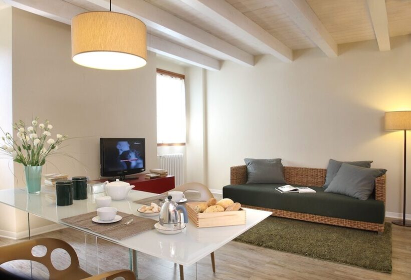 Апартаменты 2 Спальни, Corte San Luca Apartments