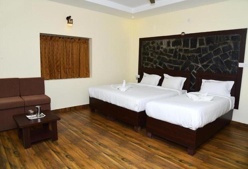 家庭套房, R Inn Yercaud