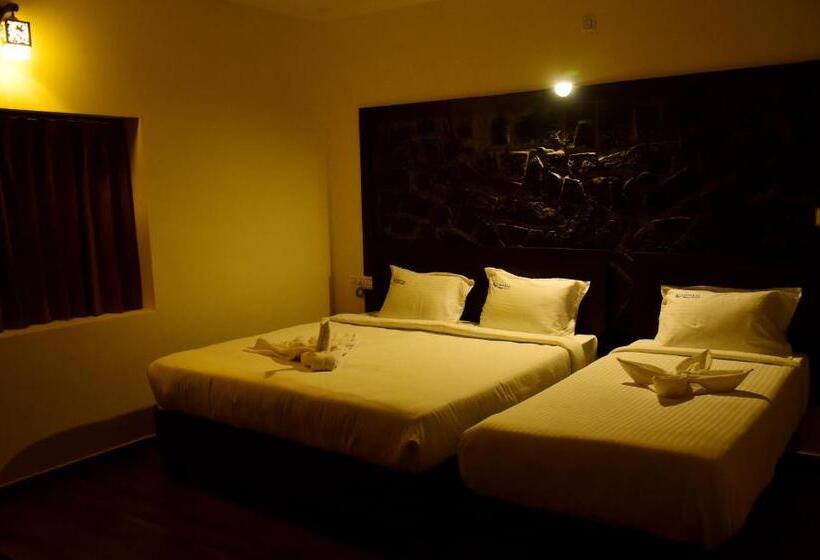 سوییت خانوادگی, R Inn Yercaud