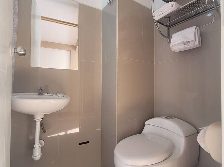 اتاق استاندارد, Ayllu B&b Ollantaytambo