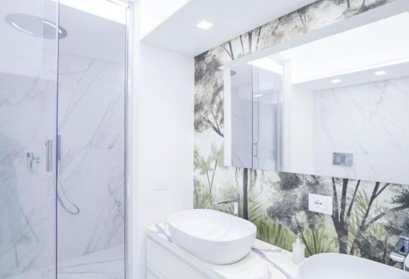 Номер Deluxe Кровать Кинг, Marinisa Suite Luxury Room