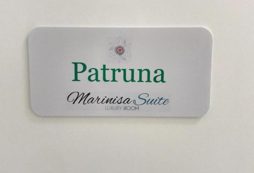 غرفة سوبيريور سرير كينج, Marinisa Suite Luxury Room
