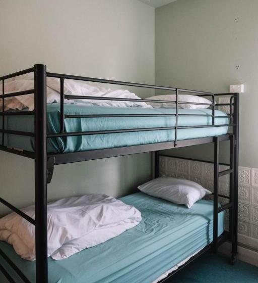חדר סטנדרט חדר אמבטיה משותף, Carrichostel