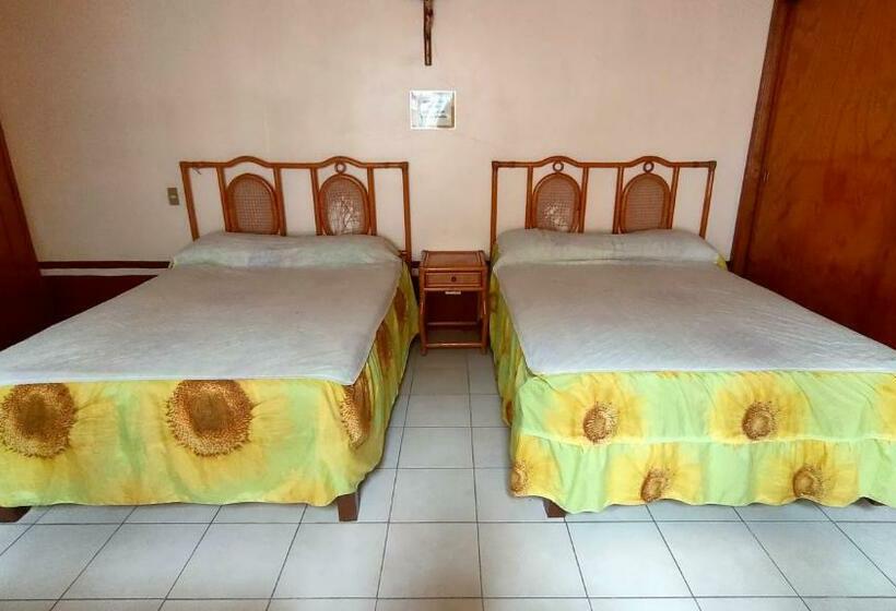 Quarto Estandar, Oyo  Posada Santa Cecilia, Jerez Zacatecas