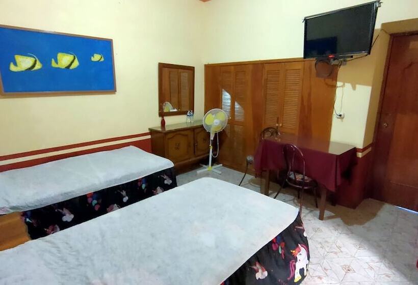 Quarto Estandar, Oyo  Posada Santa Cecilia, Jerez Zacatecas