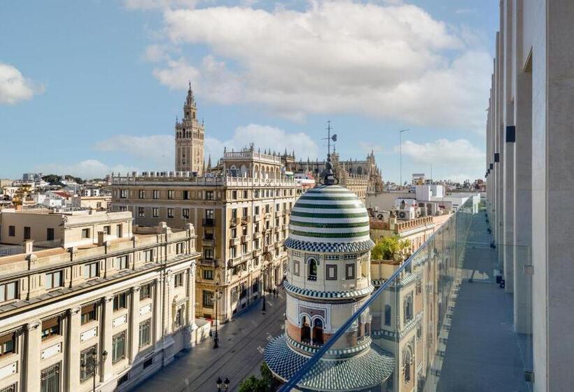 اتاق لوکس با چشم‌انداز شهر, Querencia De Sevilla, Autograph Collection