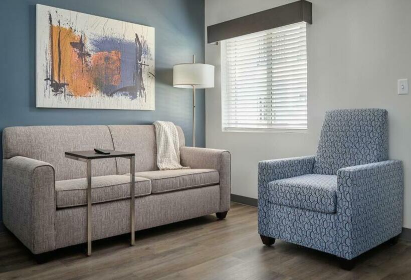 Люкс, Stayapt Suites Dothan