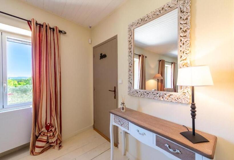 Номер Deluxe, Maison D Hôtes Les Caroubiers
