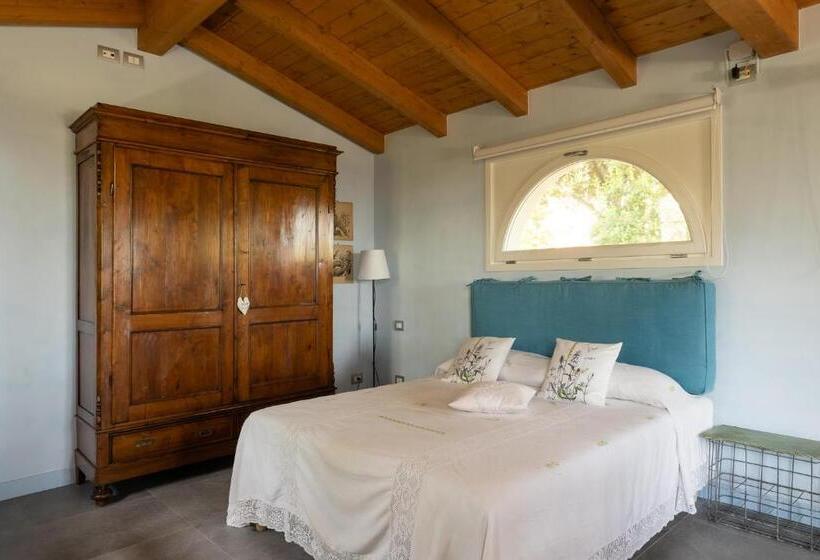 带景观的三人标准房间, Agriturismo Bellandi