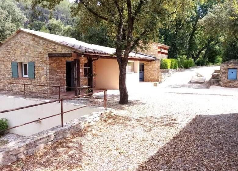 Номер Стандарт Вид на Бассейн, Comorebi Provence