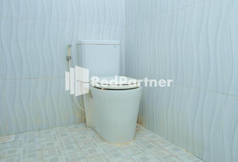 经济房, Flamboyan Asri Syariah Mitra Reddoorz Near Kampung Inggris Pare