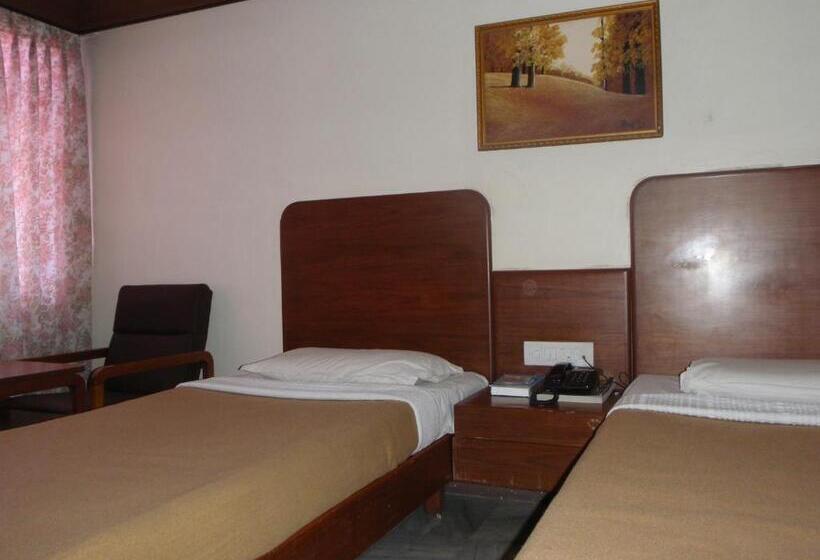 Quarto Estandar, Supreme