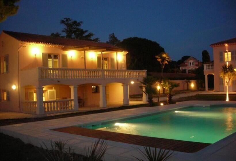 풀장 전망 디럭스 룸, Villa Playa Del Sol  B4