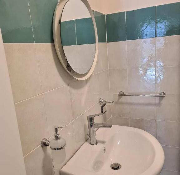 آپارتمان 1 خوابه با چشم‌انداز باغ, B&b La Marinella