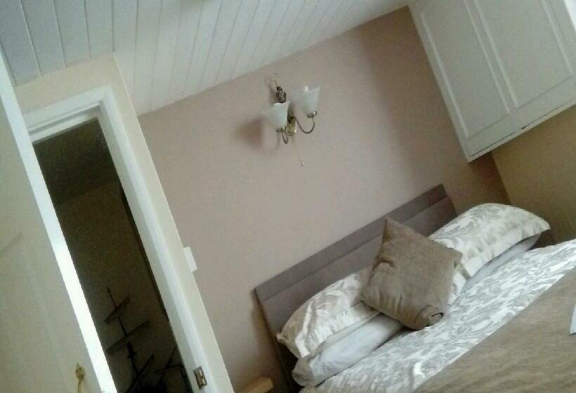 اتاق استاندارد, Number One Guesthouse