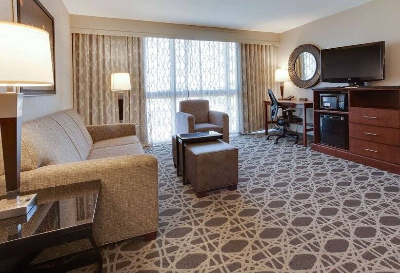 سوییت, Drury Inn & Suites Louisville East
