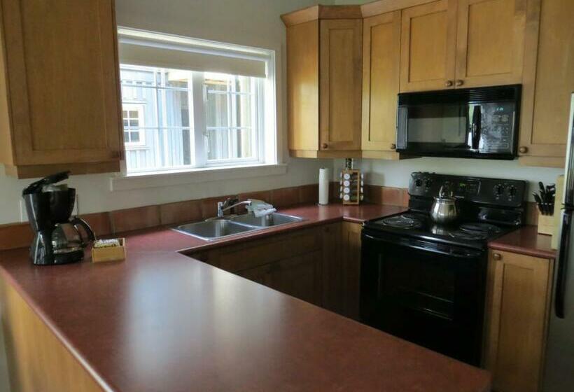 Люкс с Видом, Waters Edge Shoreside Suites