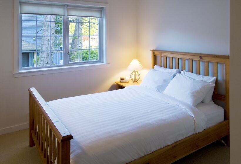 Люкс 2 Спальни, Waters Edge Shoreside Suites