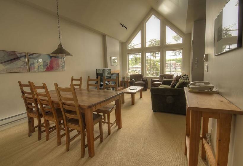 디럭스 스위트 킹 침대, Waters Edge Shoreside Suites