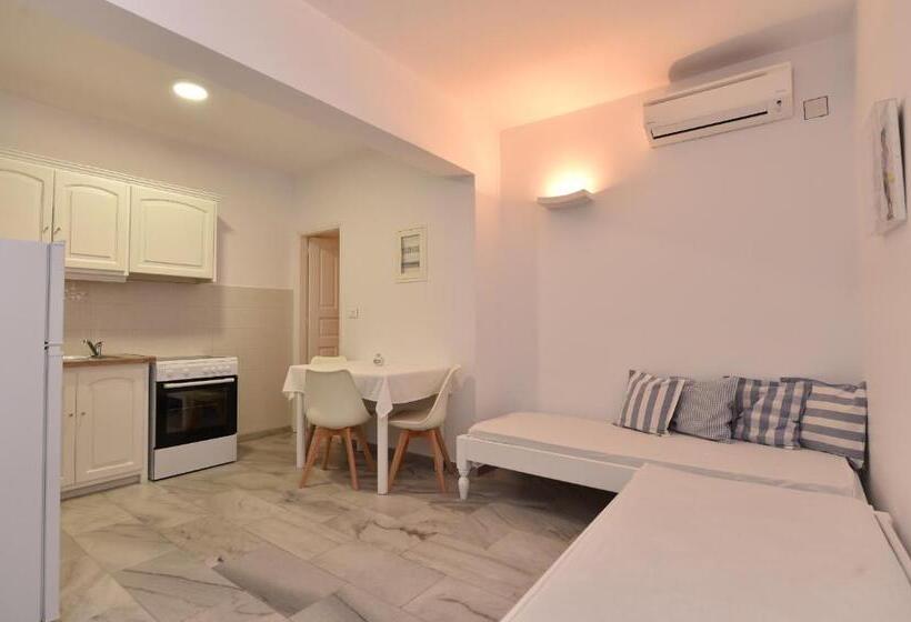 Apartamento 1 Dormitório Vista Mar, Villa Irini