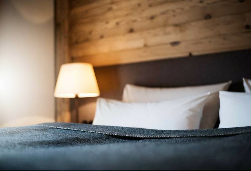Апартаменты Comfort 3 Спальни, Galzig Lodge