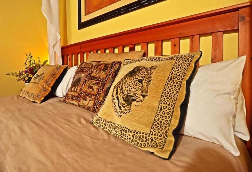 اتاق لوکس با وان آب گرم, French Lodge International