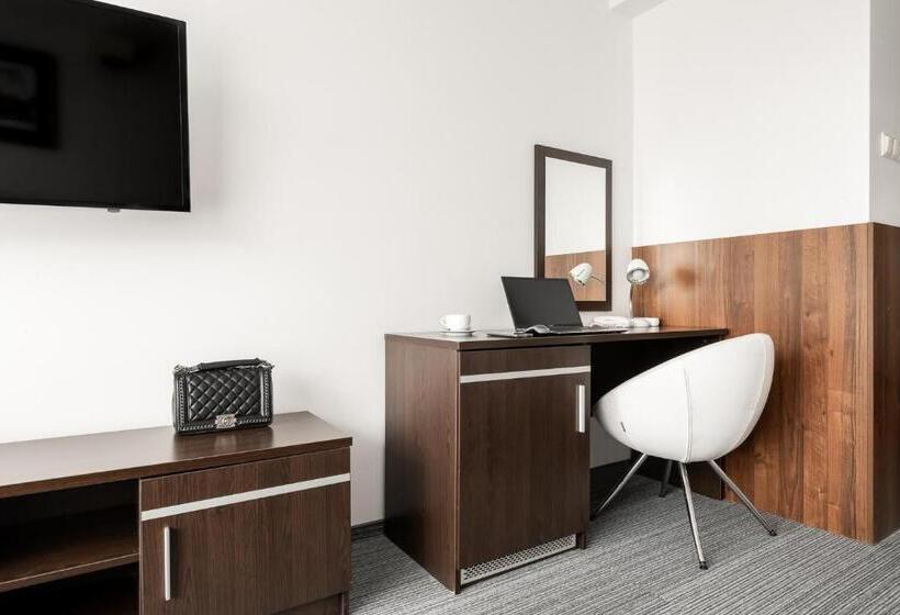Quarto Premium Individual, Wilga