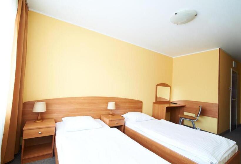 Номер Стандарт, Obiekt Hotelarski Patron