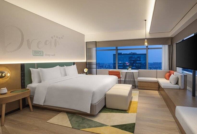 مجموعه ویستا شهر, Even Hotel Chengdu Jinniu, An Ihg