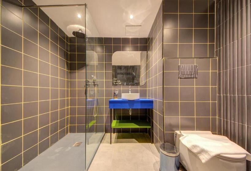 اتاق لوکس با وان آب گرم, Ikyk Hotel  Ik Collection