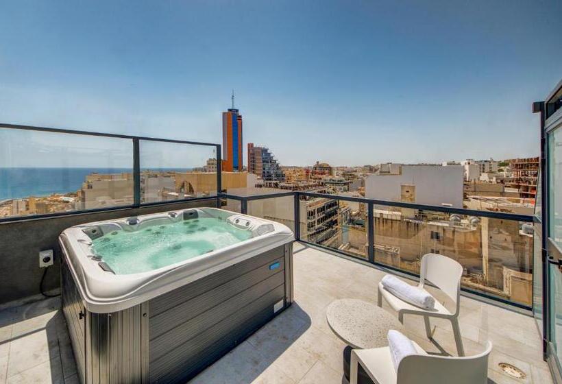 اتاق لوکس با وان آب گرم, Ikyk Hotel  Ik Collection
