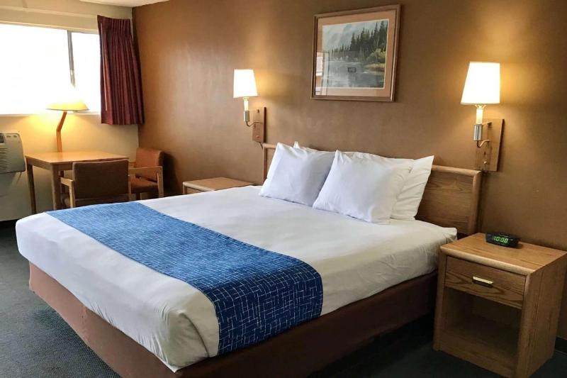 장애인을 위한 스탠다드 룸, La Quinta Inn & Suites By Wyndham Bardstown