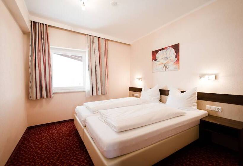 Апартаменты Superior 3 Спальни, Aparthotel Dorfplatzl Garni