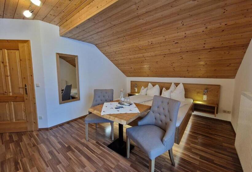Номер Стандарт Трехместный, Bio Bauernhof Vordergrubenbach   Familie Oberascher
