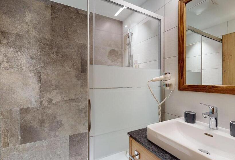 إستديو قياسى مزود بشرفة, Erbhof Hinterrain