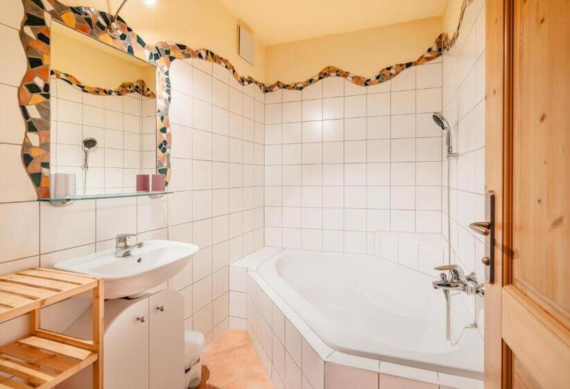 Апартаменты 1 Спальня, Prinzenhof