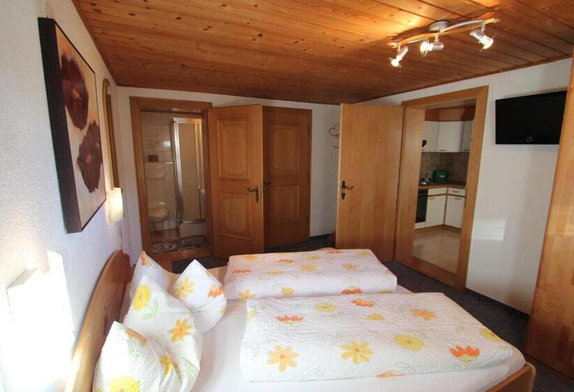 Апартаменты 2 Спальни с Балконом, Waldhof